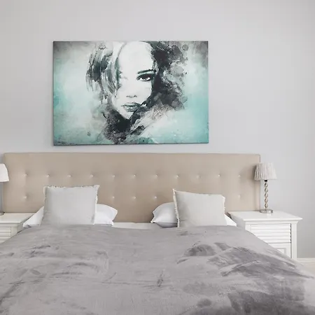 Stylish With River View And Desk For Remote Work In By Renters Szczecin