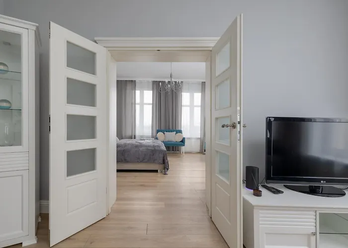 Stylish With River View And Desk For Remote Work In By Renters * Szczecin