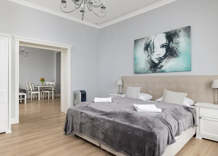 Stylish With River View And Desk For Remote Work In By Renters * Szczecin